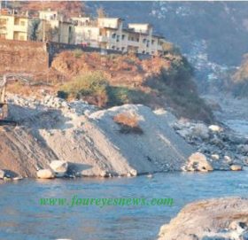 सम्झौता तोडेर भारतले महाकालीमा तटबन्ध बनाउँदै, काम रोक्न विप्लवको ध्यानाकर्षण