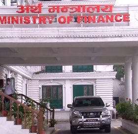 अर्थ मन्त्रालयले भन्यो,  बजेट कमी हुन दिइन्न‘ द्रूतमार्ग निर्माणको गतिलाई दौडाउनुस्,