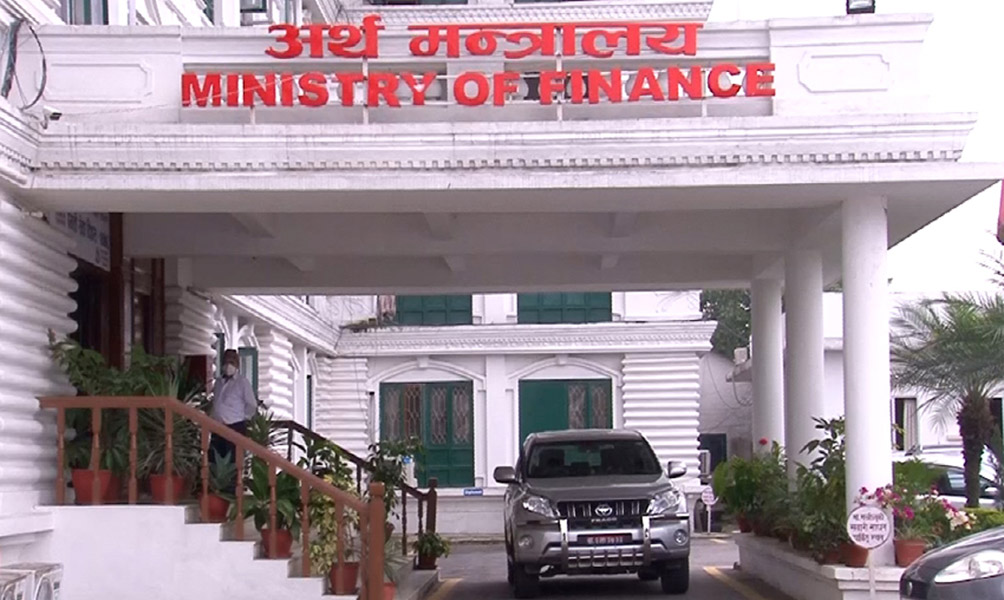 अर्थ मन्त्रालयले भन्यो,  बजेट कमी हुन दिइन्न‘ द्रूतमार्ग निर्माणको गतिलाई दौडाउनुस्,