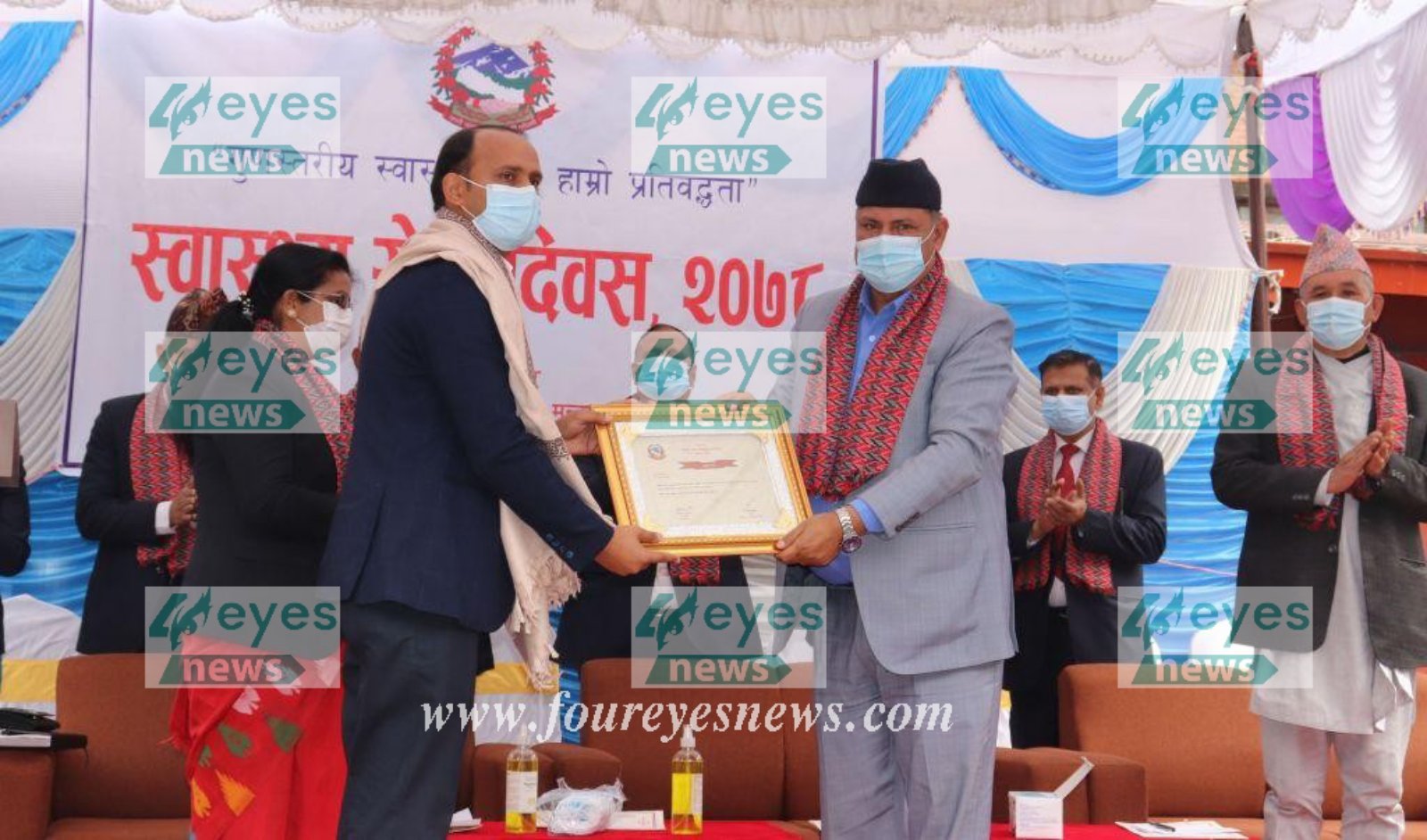 पुरस्कृत हुने स्वास्थ्यकर्मीहरु भन्छन्– ढिलै भएपनि कामको मूल्यांकन भयो