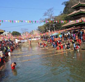 पनौतीमा लागेकाे मकर मेलाका कारण कोटेश्वर नाकामा चाप