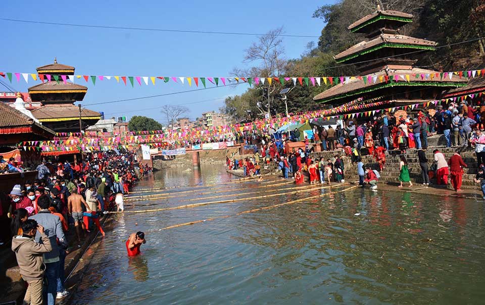 पनौतीमा लागेकाे मकर मेलाका कारण कोटेश्वर नाकामा चाप