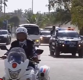 २५ वर्षपछि पाकिस्तान पुगेको अस्ट्रेलियाली क्रिकेट टोलीलाई ४ हजार प्रहरीको घेरासहित कडा सुरक्षा