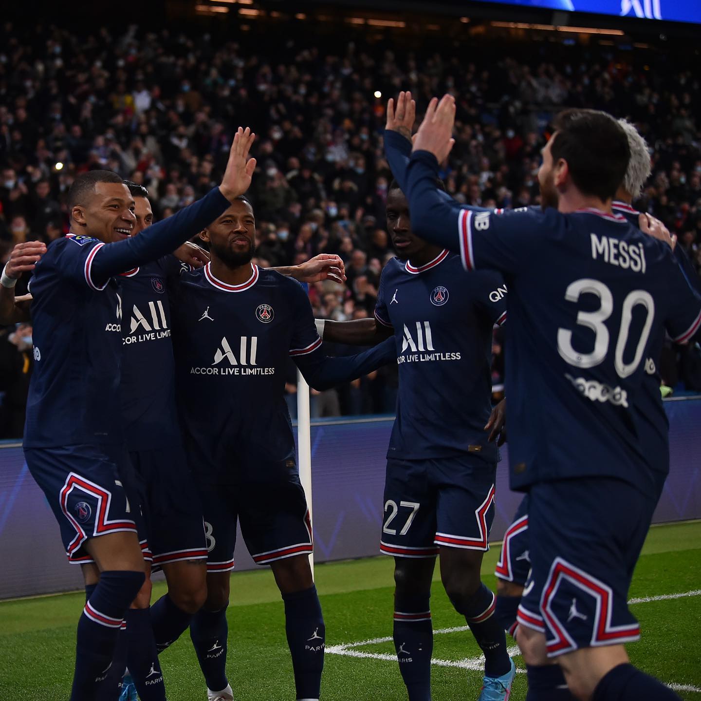 पीएसजीको सहज जित, एम्बाप्पे र मेस्सी चम्किए