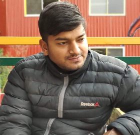 प्याकुरेलको मानवताको गाडी छुटेको काठमाडौ