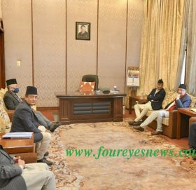 देउवा निस्किएपछि एमाले-माओवादी छलफलमा