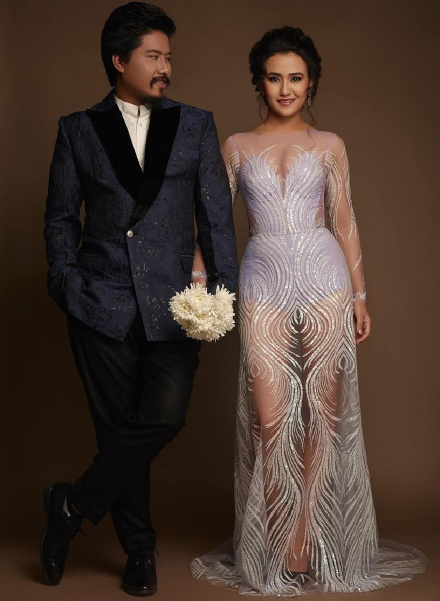 स्वस्तिमा खड्काको पहिरन चर्चामा