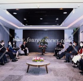 माओवादी अध्यक्ष प्रचण्ड र चिनियाँ विदेशमन्त्री यीबीच भेटवार्ता