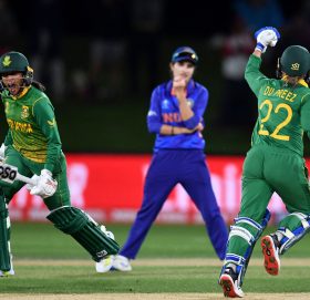 महिला विश्वकपबाट बाहिरियो भारत