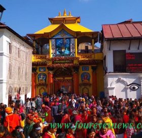 पशुपतिनाथमा सकियो चार प्रहरको पूजा, करिब १० लाखले गरे दर्शन