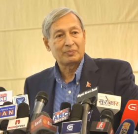 देशको अर्थतन्त्र गलत व्यक्तिको हातमा गयो : पूर्वअर्थमन्त्री खतिवडा