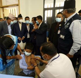 टाइफाइड विरूद्ध देशव्यापी खोप अभियान सुरू, १५ वर्षसम्मका बालबालिकालाई लगाइने