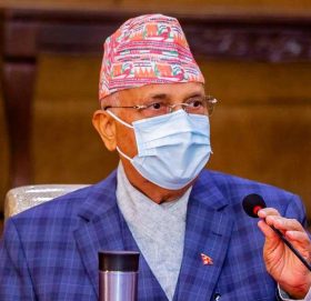 आफ्नै मन्त्रीहरुसँग प्रधानमन्त्री ओलीको अविश्वास