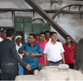 बन्द रहेको वीरगञ्ज चिनी कारखानामा अर्थमन्त्री