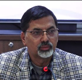 अर्थमन्त्री शर्मा बिरामी, टिपोट गर्ने जिम्मा शिक्षामन्त्रीलाई