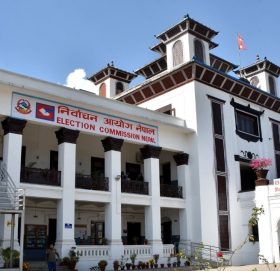 संघ र प्रदेशको निर्वाचन ३० कात्तिकमा गर्न आयोगको अनौपचारिक प्रस्ताव