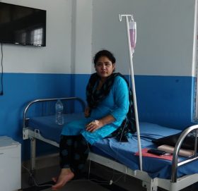 लुम्बिनी प्रदेशकी स्वास्थ्य राज्यमन्त्री बिमला वली अस्पताल भर्ना