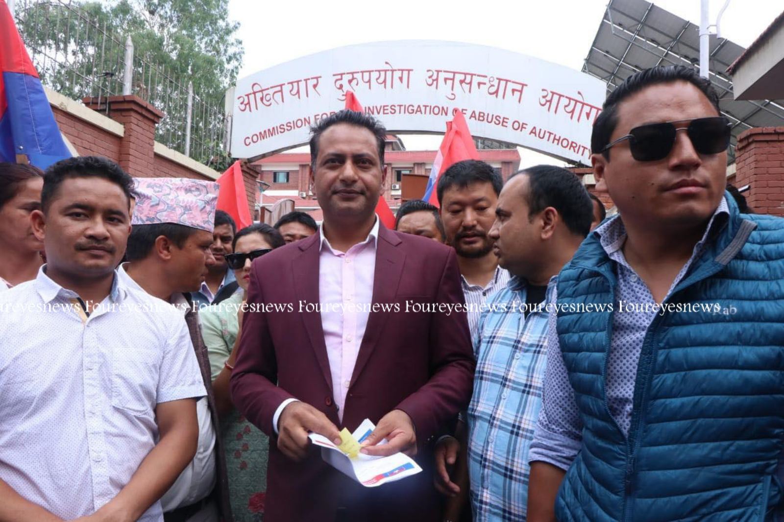 इम्बोस्ड नम्बर ठेक्काबारे छानबिन गर्न युवा संघको अख्तियारमा उजुरी