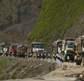 एक हप्ता फोहोर ढुवानीका साधन सञ्चालन नगरिदिन काठमाडौं महानगरलाई आग्रह