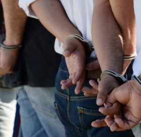 चिट्ठा पर्‍यो भन्दै ठगी गरेको आरोपमा रुपन्देहीबाट डेढ सय युवा युवती पक्राउ