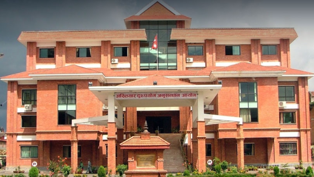 केयुकेएलका सिनियर प्लम्बर पाँच हजार घुससहित पक्राउ