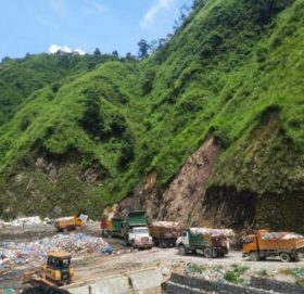 फोहोरका गाडी सिसडोल पुगे, बञ्चरेडाँडा लैजान प्रहरीको प्रतिक्षा