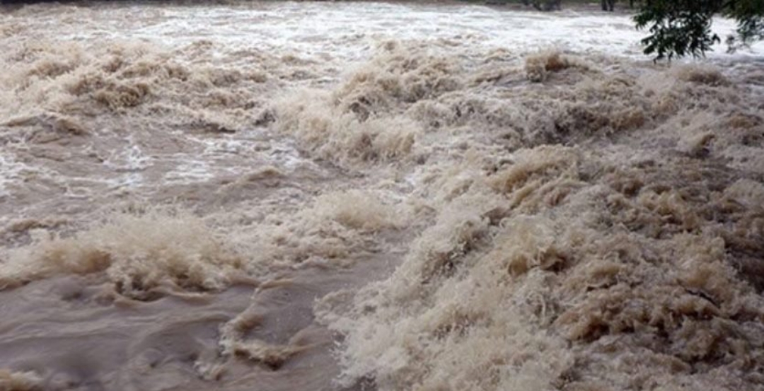 रामेछापमा बाढीले पाँच घर बगायो