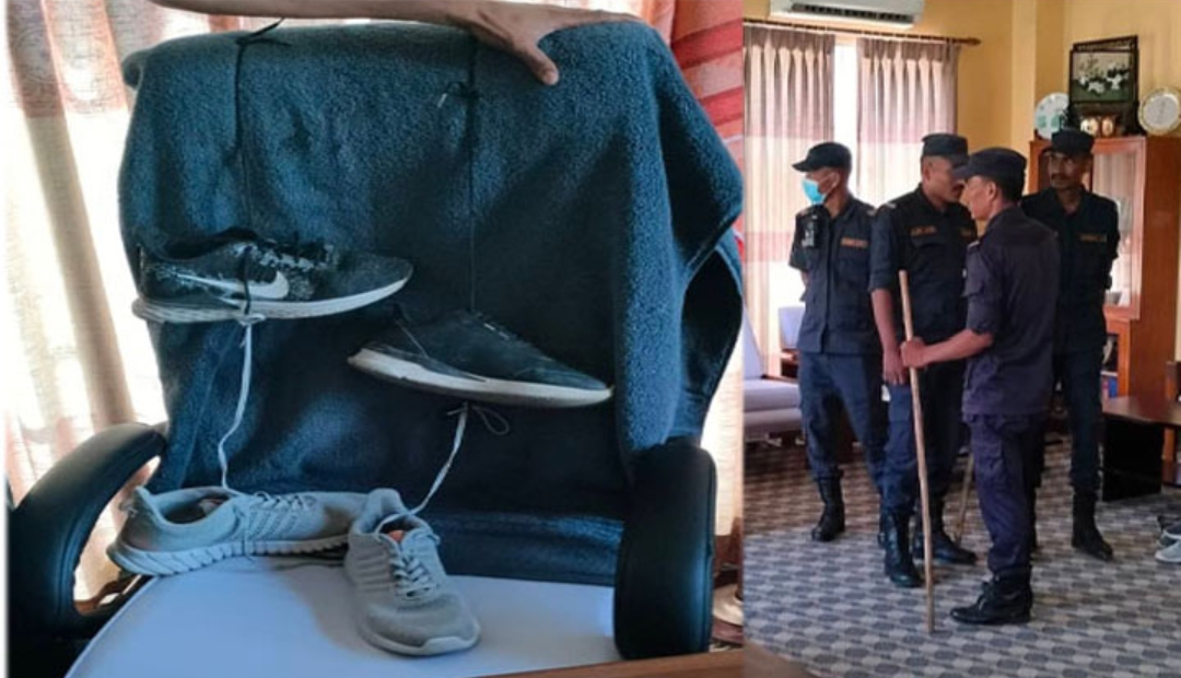 उपकुलपतिको कुर्सीलाई जुत्ताको माला