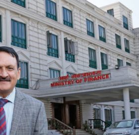 अर्थमन्त्रालयको बागडोर प्रकाशशरण महतलाई दिने बालुवाटारमा सहमति