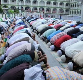 मुस्लिम धर्मावलम्बीको दोस्रो महान् पर्व बकर इद मनाइँदै, आज सार्वजनिक बिदा