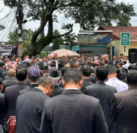 न्यायलयको सुद्धीकरणका लागि भन्दै कानुन व्यवसायी आजपनि आन्दोलनमा