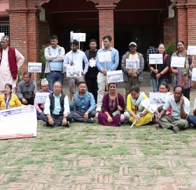 विभिन्न छ बुँदे माग राख्दै‘लम्पी स्किन’ पीडित पशुपालकको धर्ना शुरु