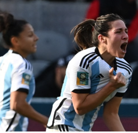 ५ मिनेटमा २ गोल गर्दै अर्जेन्टिनाको रोमाञ्चक बराबरी