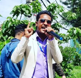 मेरो आवाज अझै सुकेका छैनन।