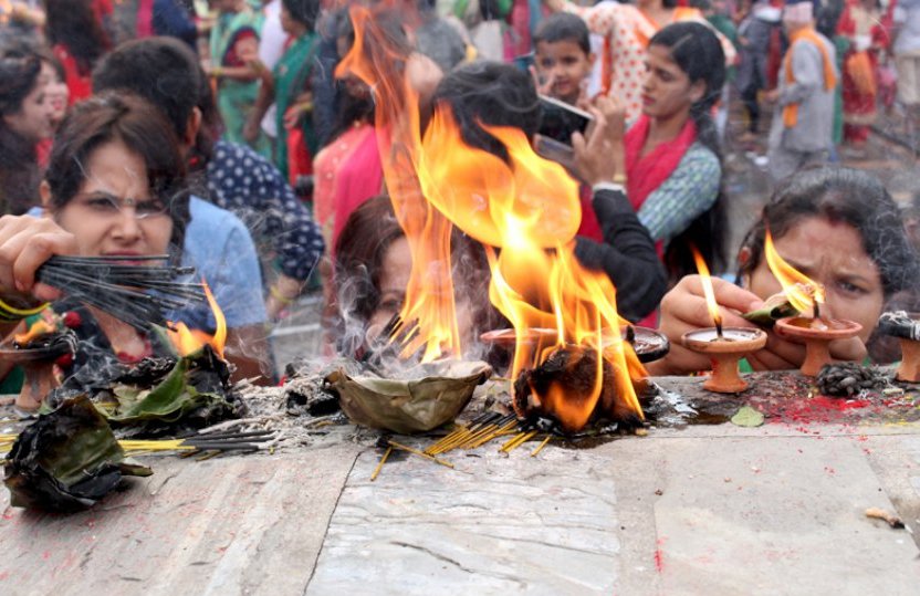 चन्द्रमासअनुसार आजदेखि सोमवारको व्रत सुरु र सौरमासअनुसार अर्को हप्तादेखि