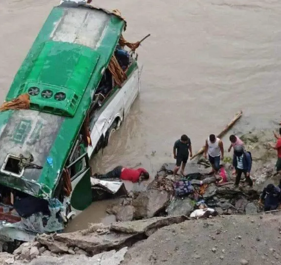 त्रिशुली बस दुर्घटना अपडेट : ८ वटा शव निकालियो