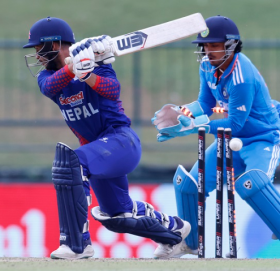 भारतसँगको खेलमा नेपालको सय रन पूरा, चार विकेट गुमायो