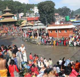 गोकर्णेश्वर उत्तरगया (पितृ तीर्थ धाम) मा भक्तजनको भिड