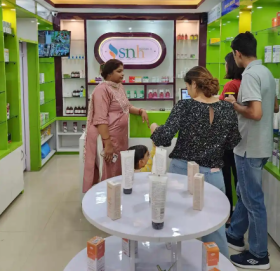 जोरपाटीमा आवरण स्किन क्लिनिकको सहकार्यमा छालारोग सम्बन्धी फार्मेसी सञ्चालनमा