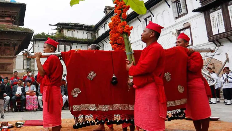 आज दशैंको सातौं दिन फुलपाती भित्र्याइँदै