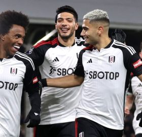 इंग्लिस प्रिमियर लिगमा फुलहम, लिभरपुल, एस्टोन भिल्ला, बर्नमाउथ र म्यानचेस्टर युनाइटेड विजयी