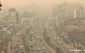 प्रदूषित सहरको सूचीमा काठमाडौं पहिलो स्थानमा, एक्यूआई २०४ पुग्यो