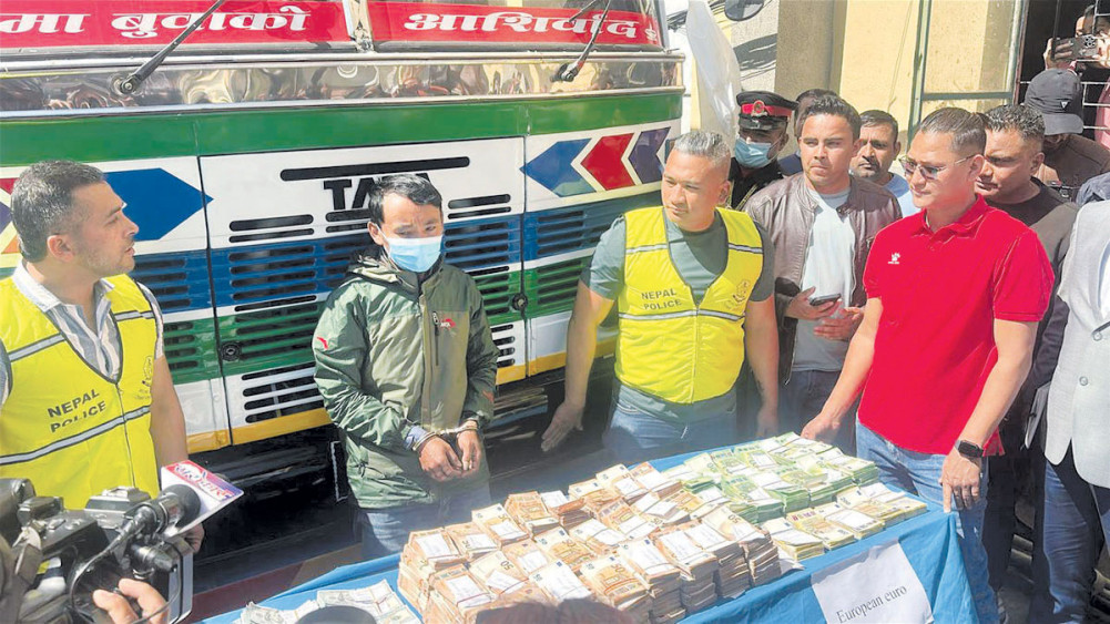 २५ करोड तस्करीमा राजनीतिक ‘कनेक्सन’