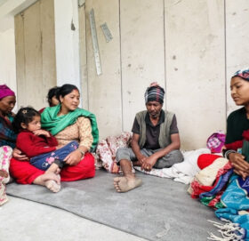 ‘छोराले आफ्नै घरमा आगो झोस्यो, हामी त बेघर भयौं’