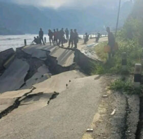 बाढीले क्षति गरेको ६ महिनापछि आधा दर्जन सडकको ठेक्का