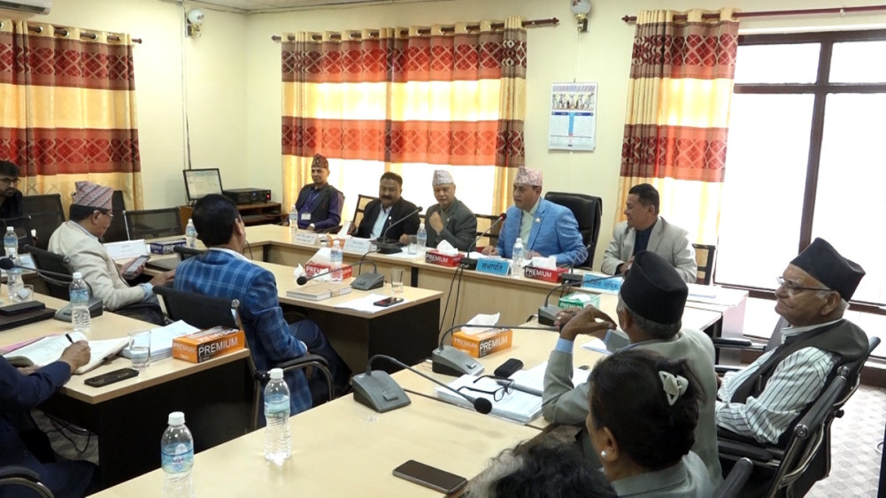 ‘कर्मचारीलाई कुलिङ पिरियड : अवकाशको २ वर्षसम्म सार्वजनिक नियुक्तिमा रोक’
